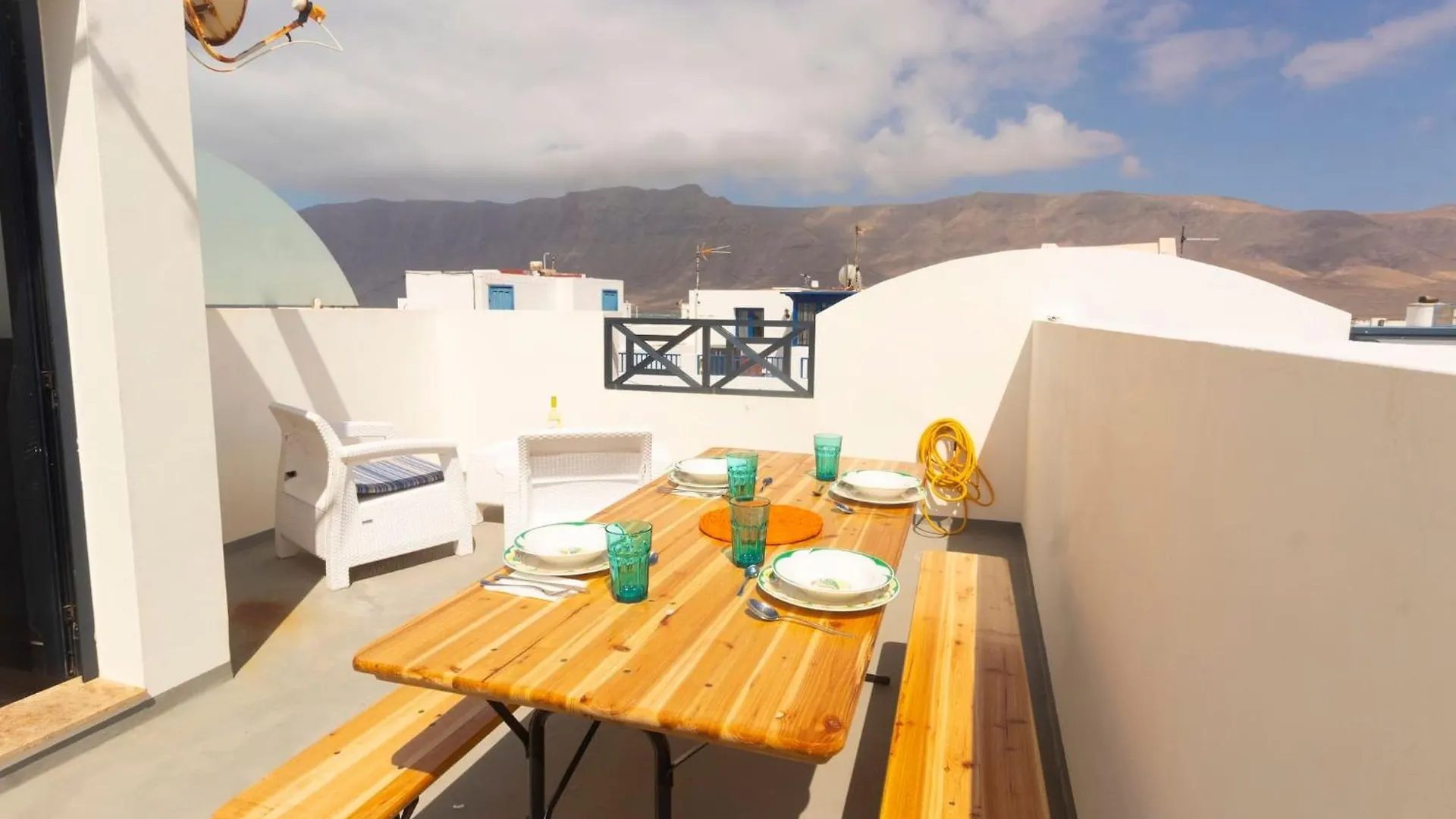 Hotel Casa Bianca Caleta De Famara 0*,  España